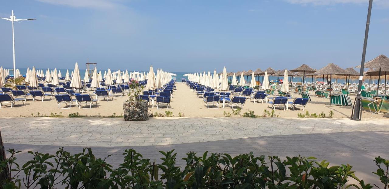 Beach View Apartment, Golem Dıraç Dış mekan fotoğraf