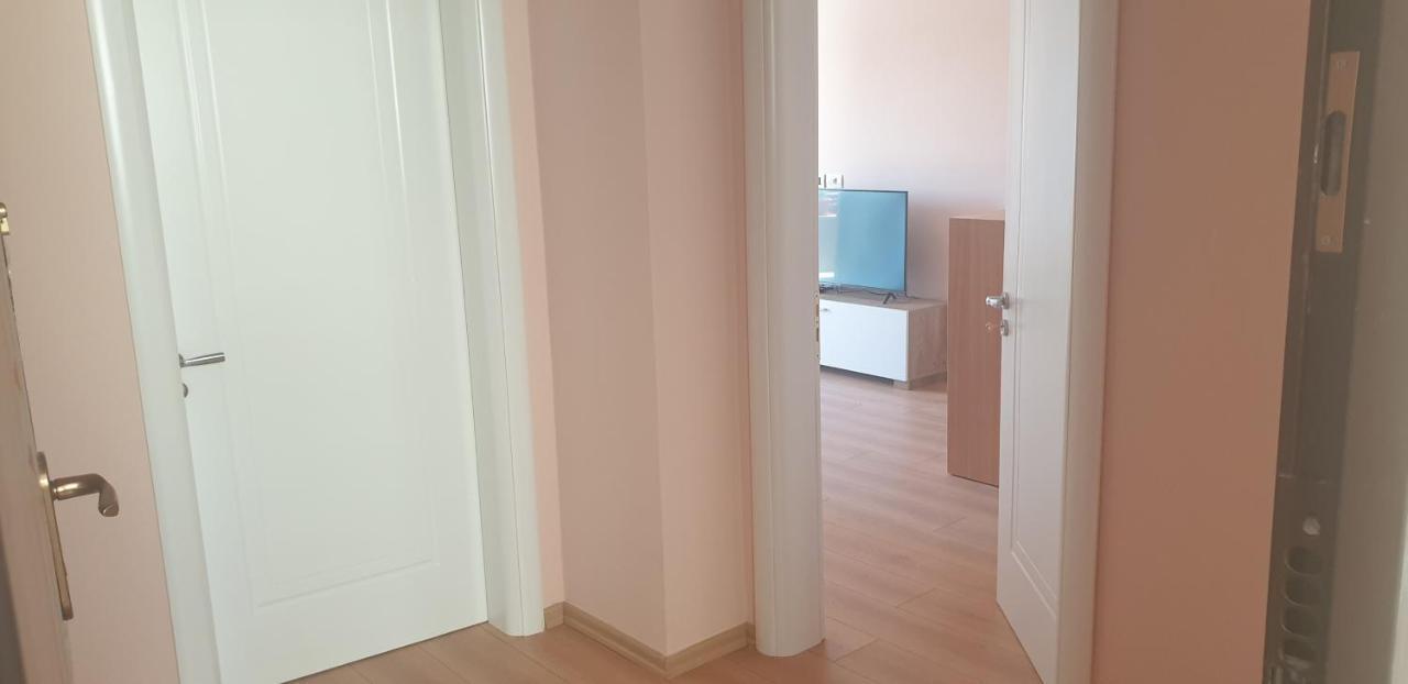 Beach View Apartment, Golem Dıraç Dış mekan fotoğraf