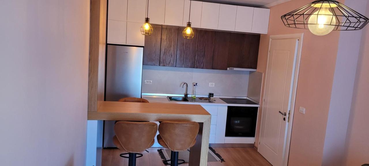 Beach View Apartment, Golem Dıraç Dış mekan fotoğraf